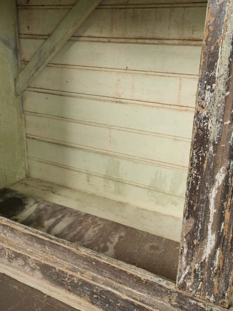 19th century mesh foodstore