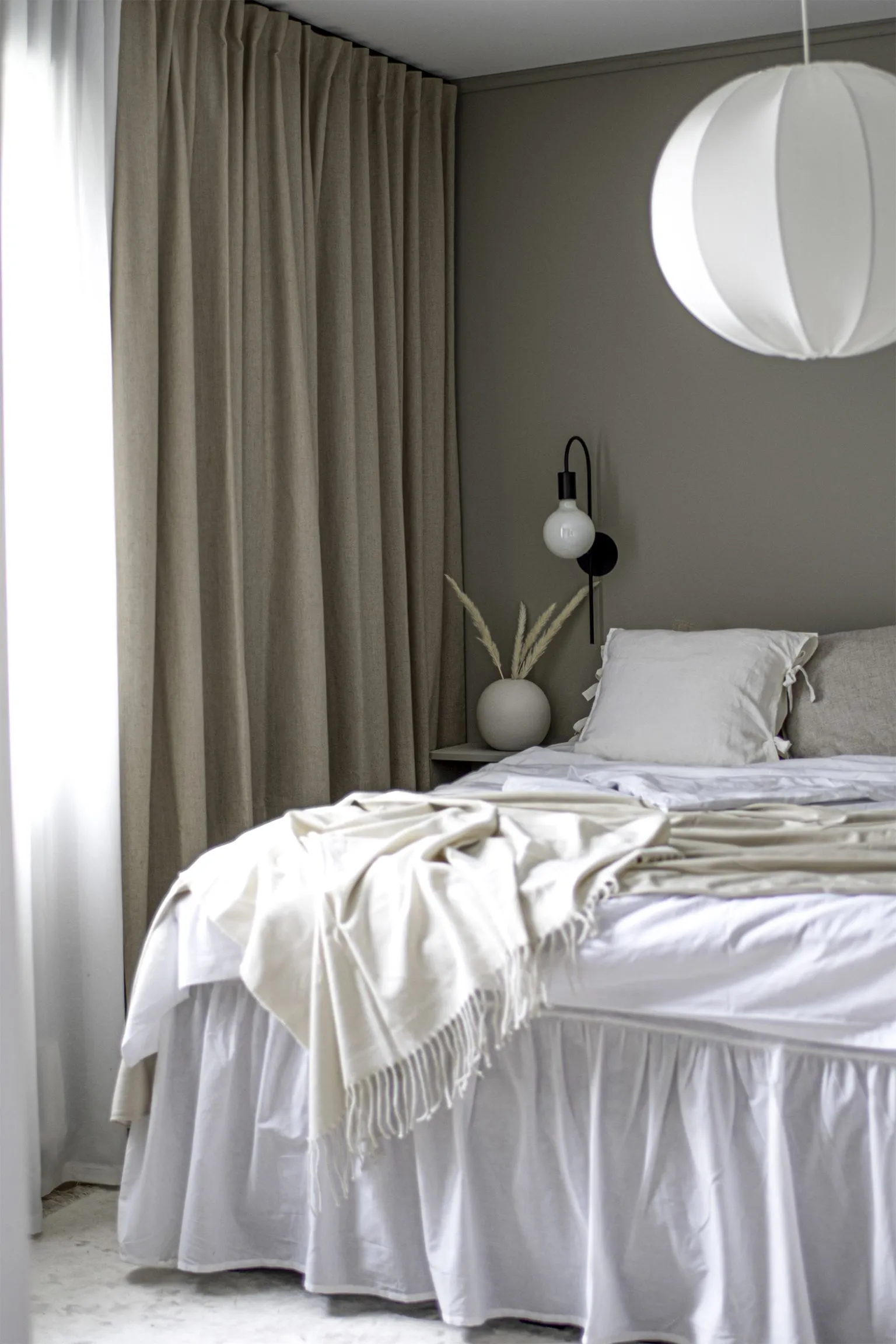 Curtain Hasta Length Of Rope, beige