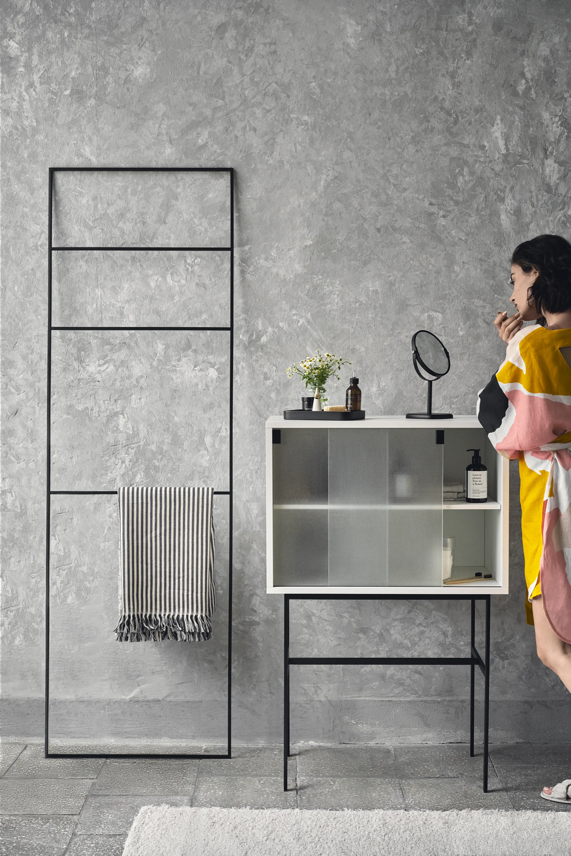 Lekko Cabinet