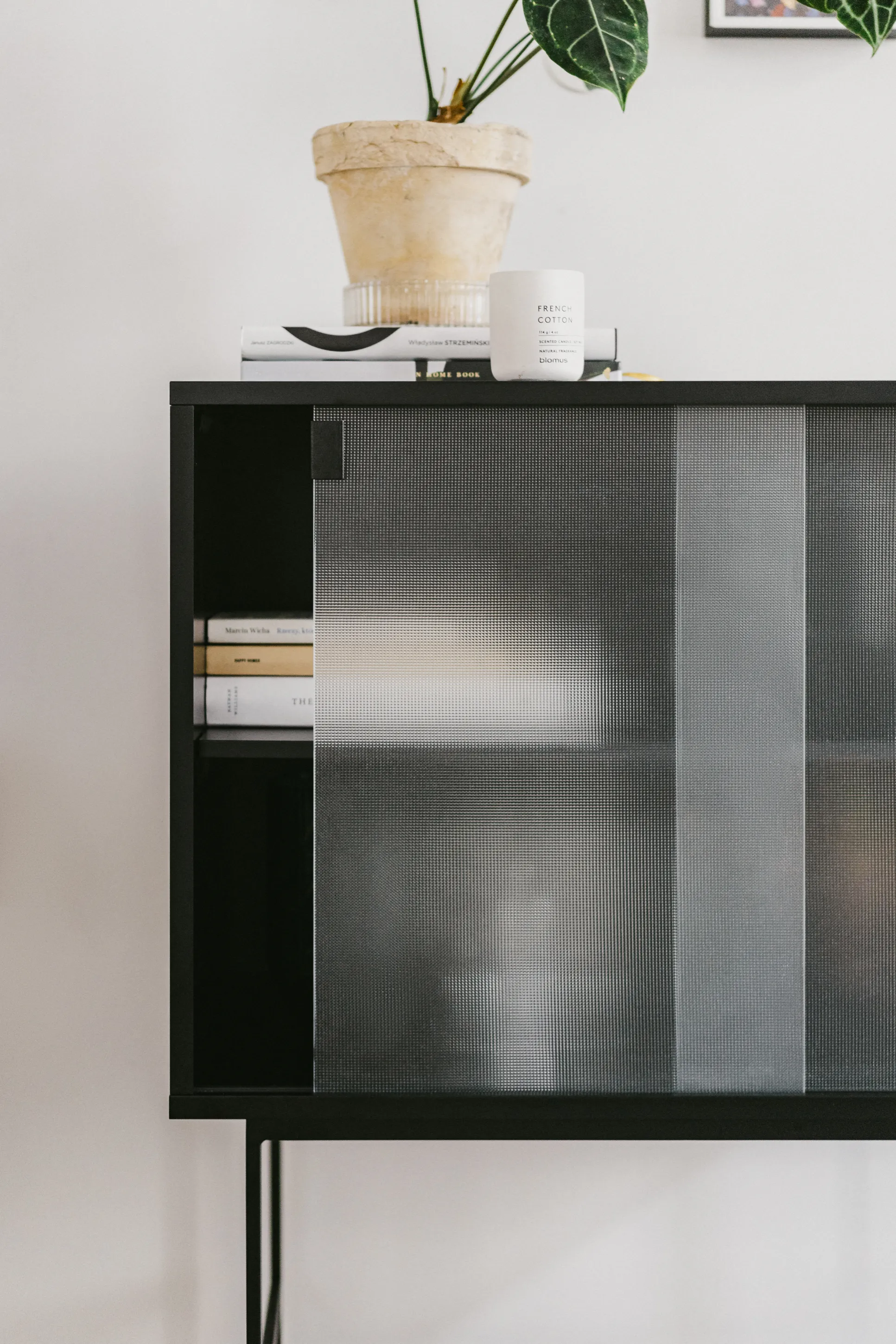 Lekko Cabinet
