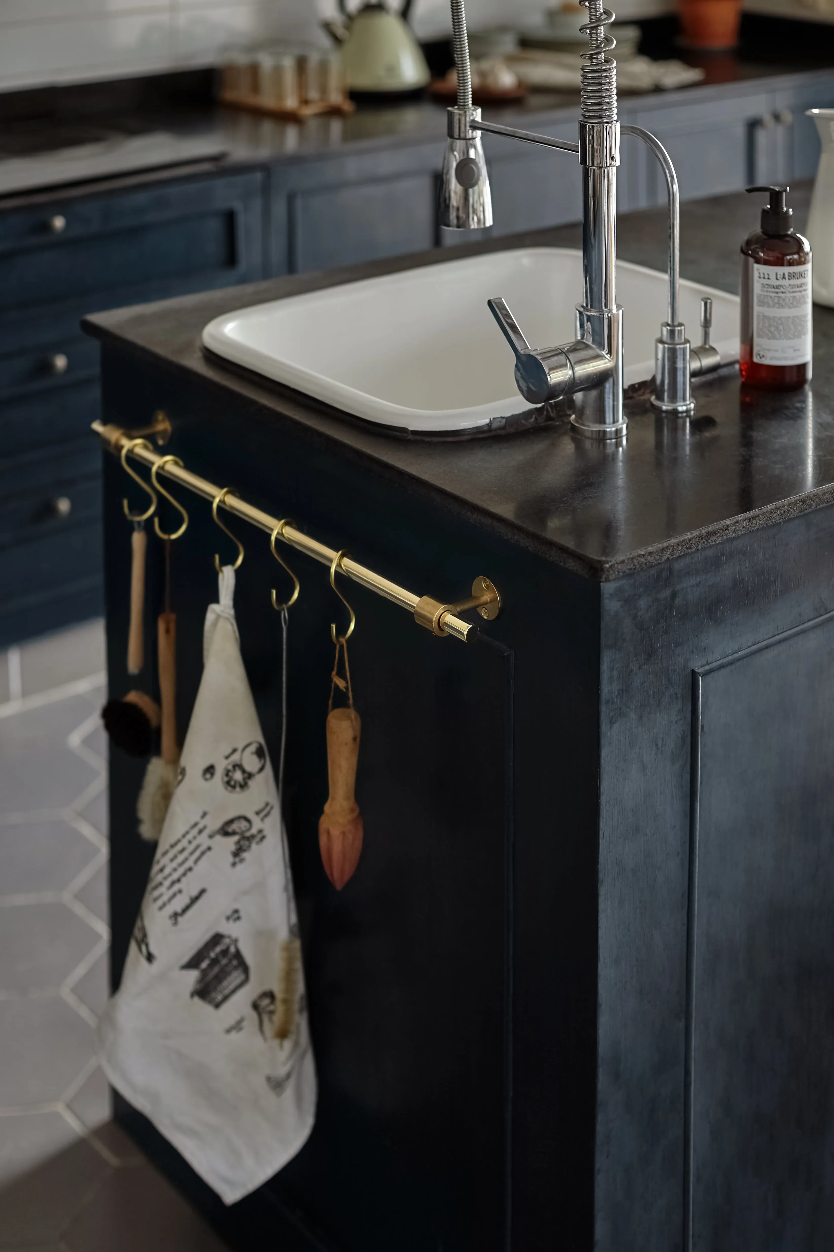 Solid Brass Kitchen Rails Pot Racks